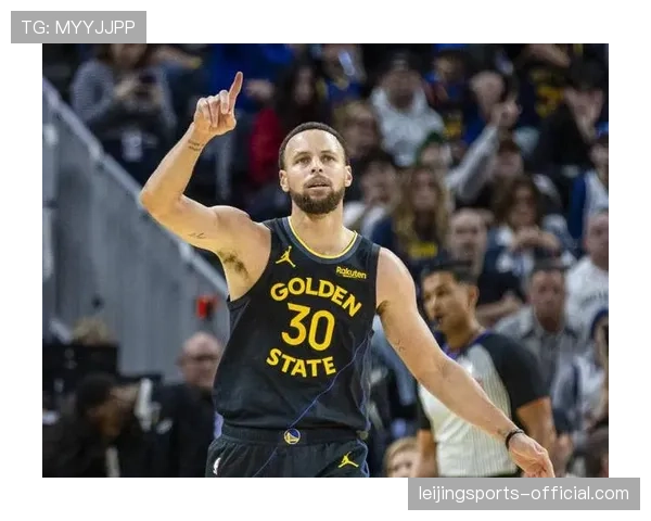 勇士末节逆转独行侠 库里关键时刻连得8分锁定胜局