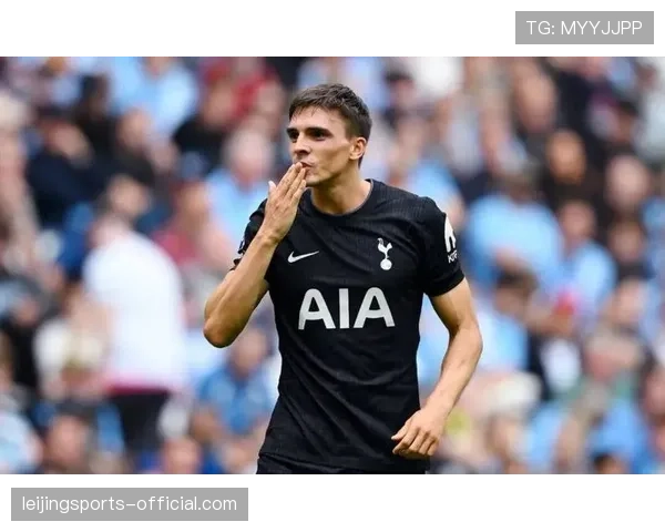 埃弗顿定位球威胁,塔尔科夫斯基高空优势考验曼联防空体系